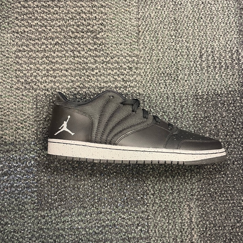Jordan 1 Flight 4 Low Premium - Picture 3 of 6